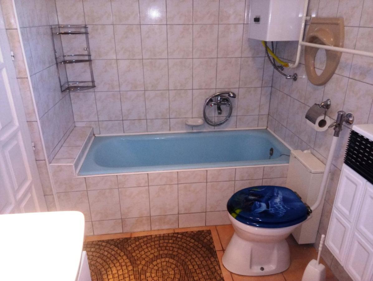 Szivárvány Apartman Gyula Exterior foto