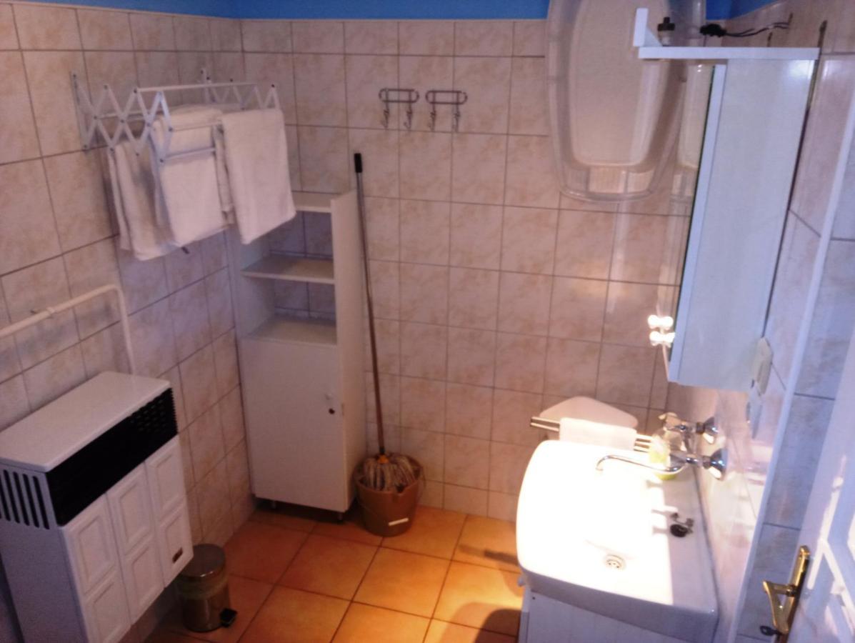 Szivárvány Apartman Gyula Exterior foto